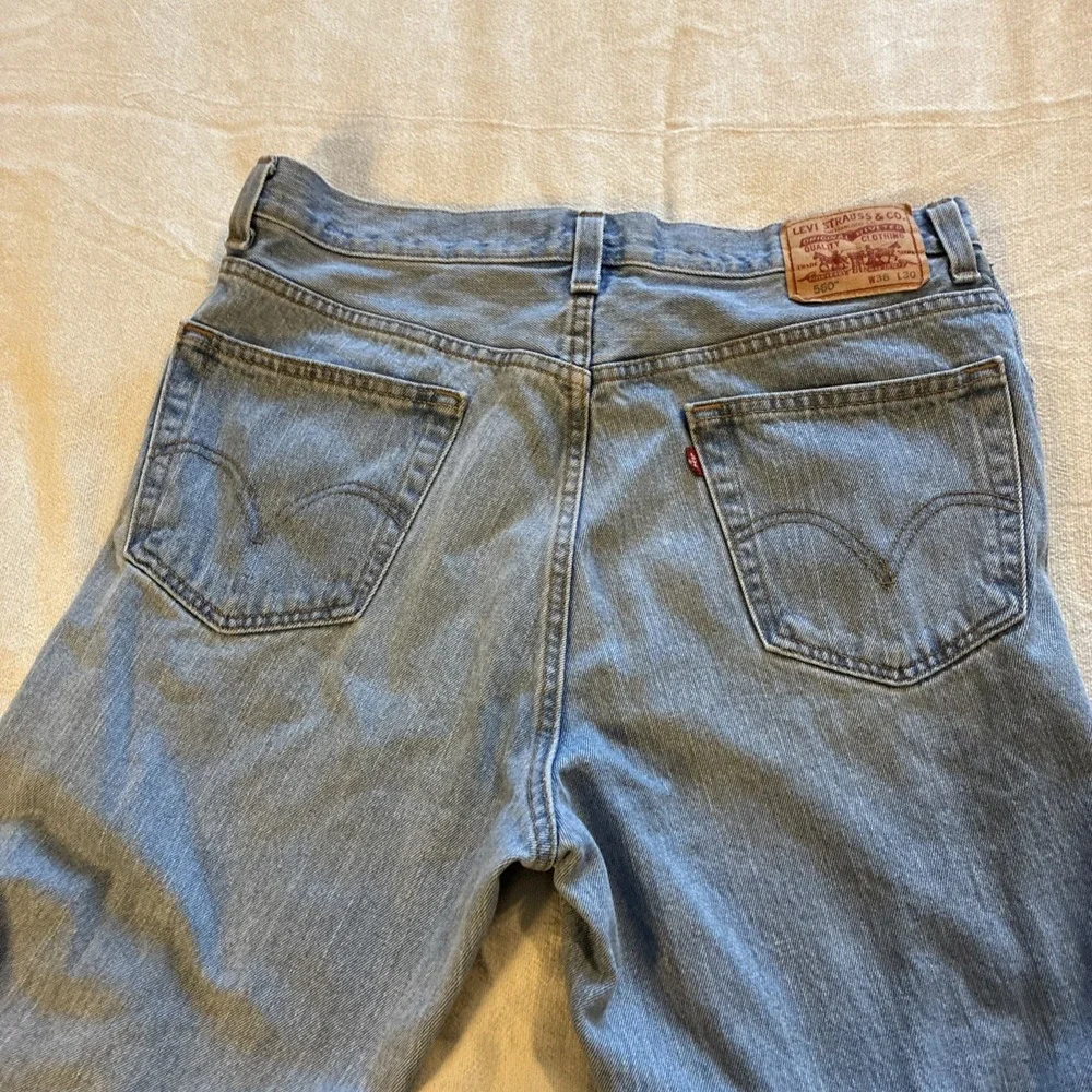 VTG‎ Levi's Mens Jeans 560 36 x 30* Comfort Fit Light Blue Tapered Leg Y2K